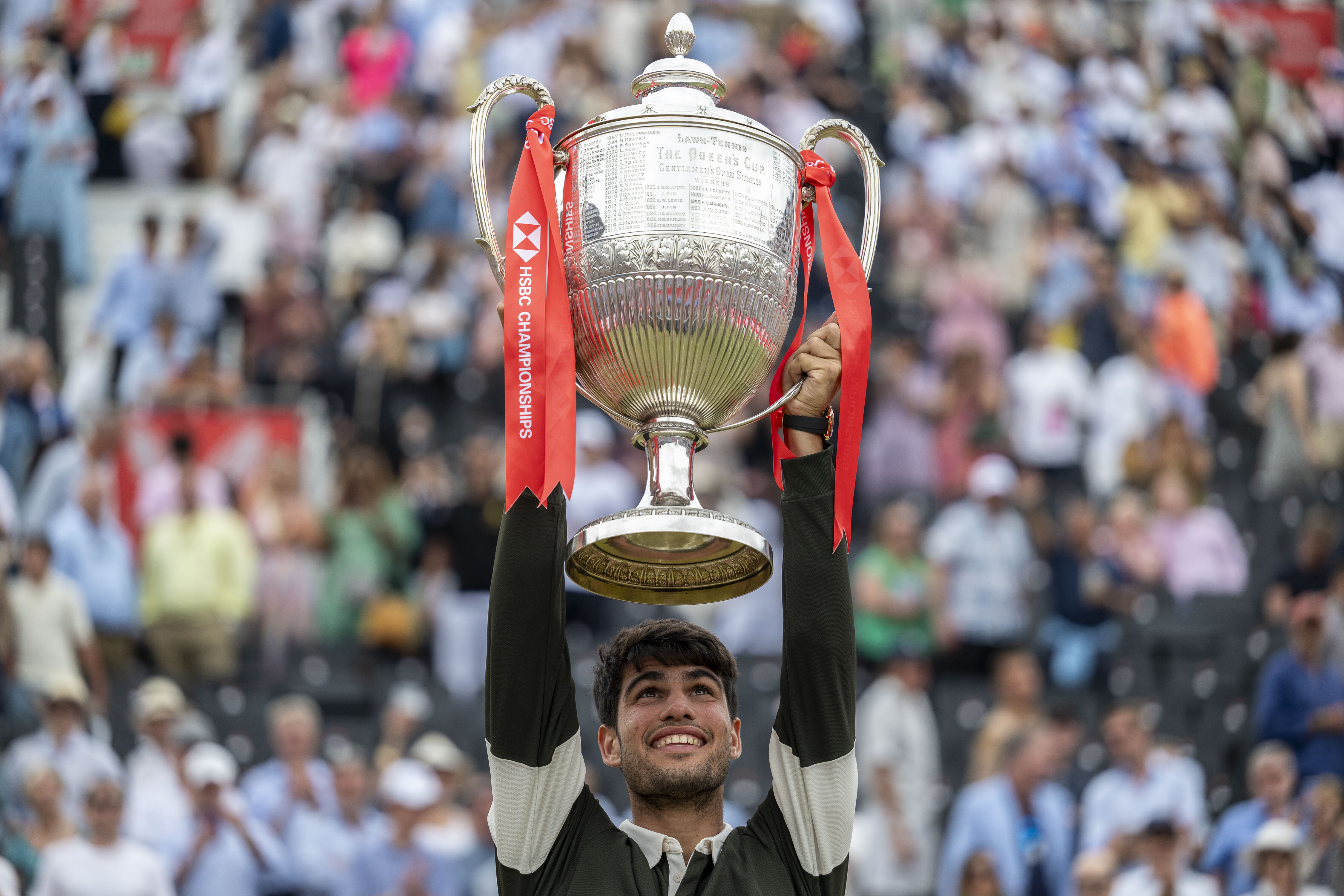 世俱杯改制-关于德国网球队强势世界网球队,阿尔卡拉斯统治全场的信息