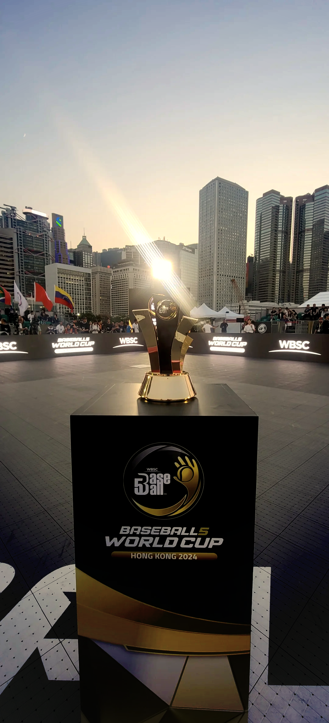 世俱杯改制-世界聚焦！棒球赛事全球收视创新高的简单介绍