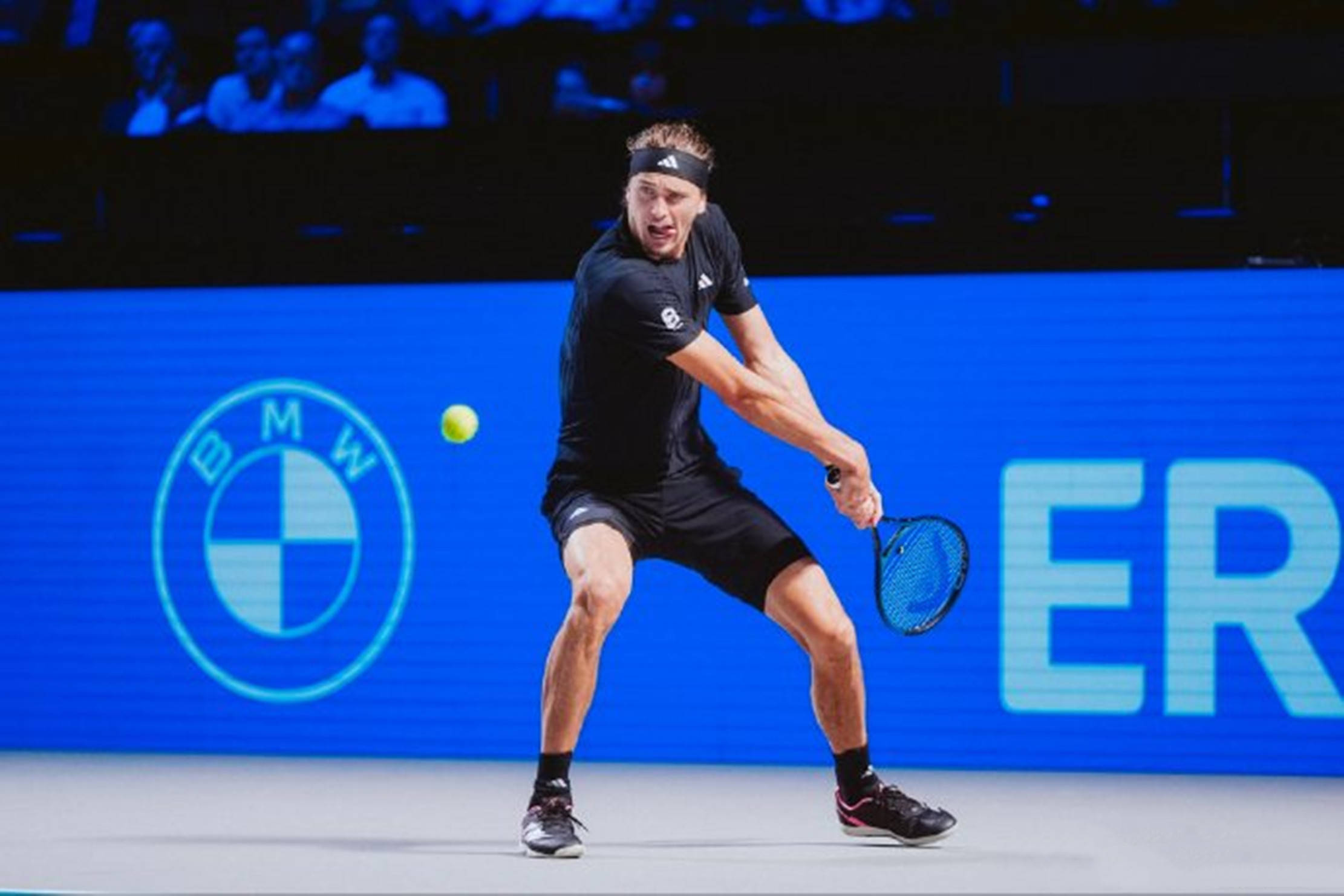 世俱杯决赛-戴维斯杯逆转温网，兹维列夫状态火热