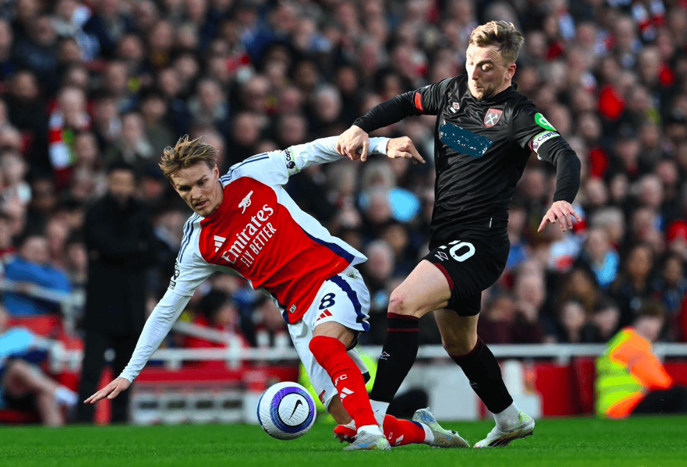 世俱杯决赛-英超争冠焦点战，雄鹿爆冷76人